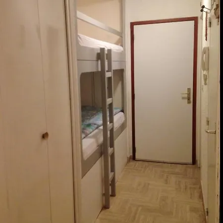 En Bord De A Cavalaire-sur-mer, 35 M², Vue Superbe. דירה