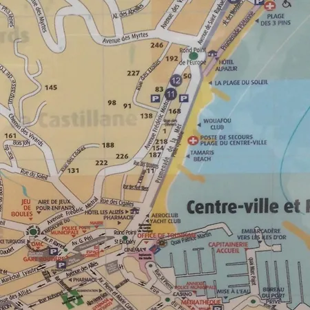 公寓 En Bord De A Cavalaire-sur-mer, 35 M², Vue Superbe. *