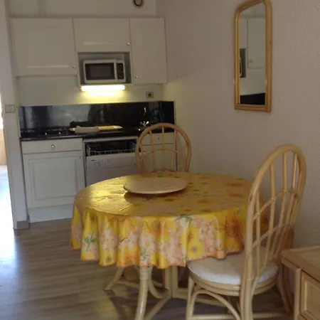 En Bord De A Cavalaire-sur-mer, 35 M², Vue Superbe. 公寓 滨海卡瓦莱尔