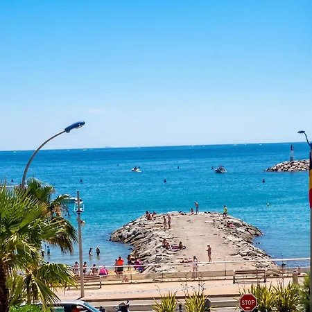 公寓 En Bord De A Cavalaire-sur-mer, 35 M², Vue Superbe.